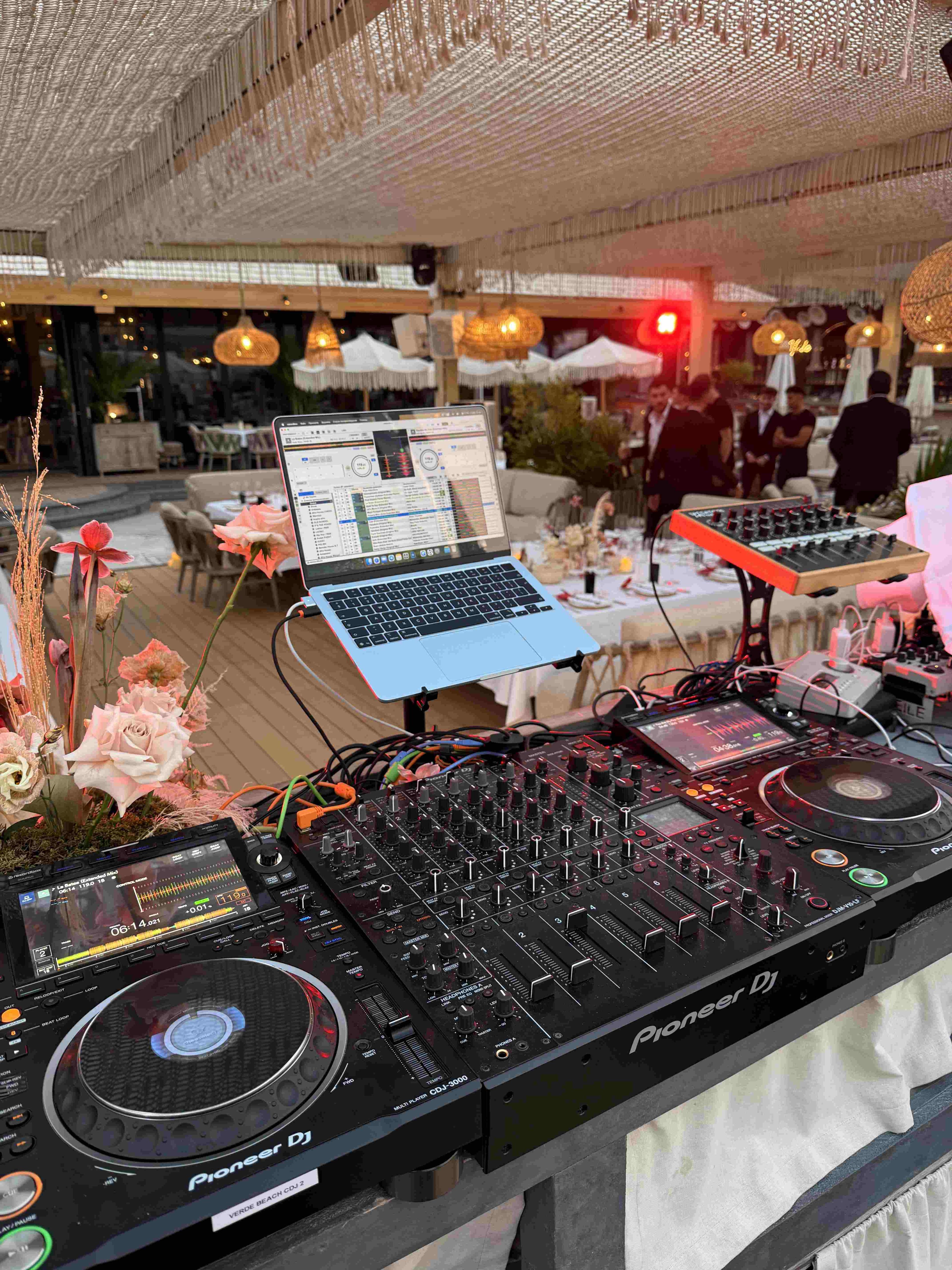 DJ Setup Equipment — Pioneer CDJ-3000